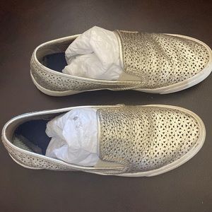Women’s Gold Sperrys - size 7